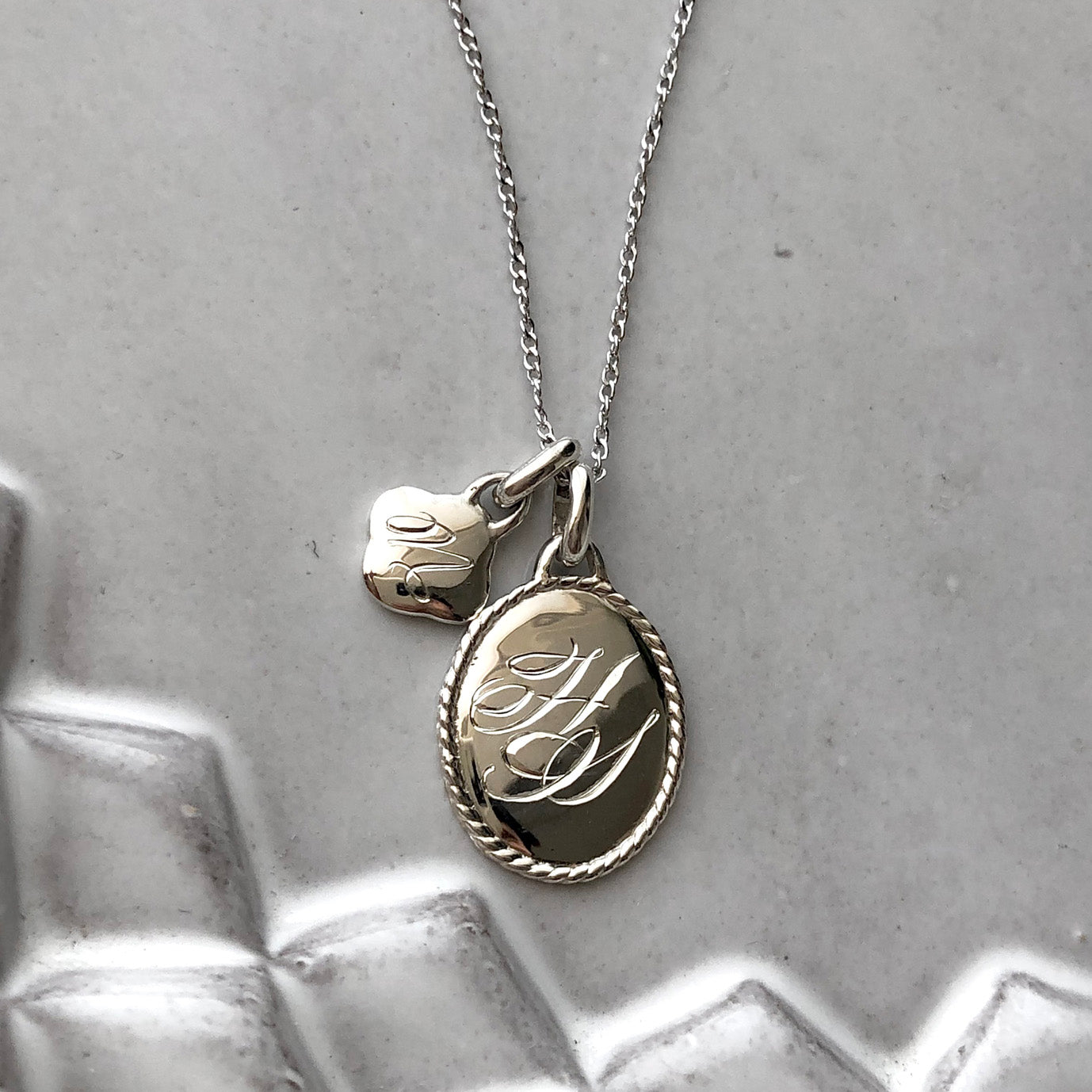 SILVER / K10 / K18】Flower SS Charm – K1820 ATELIER