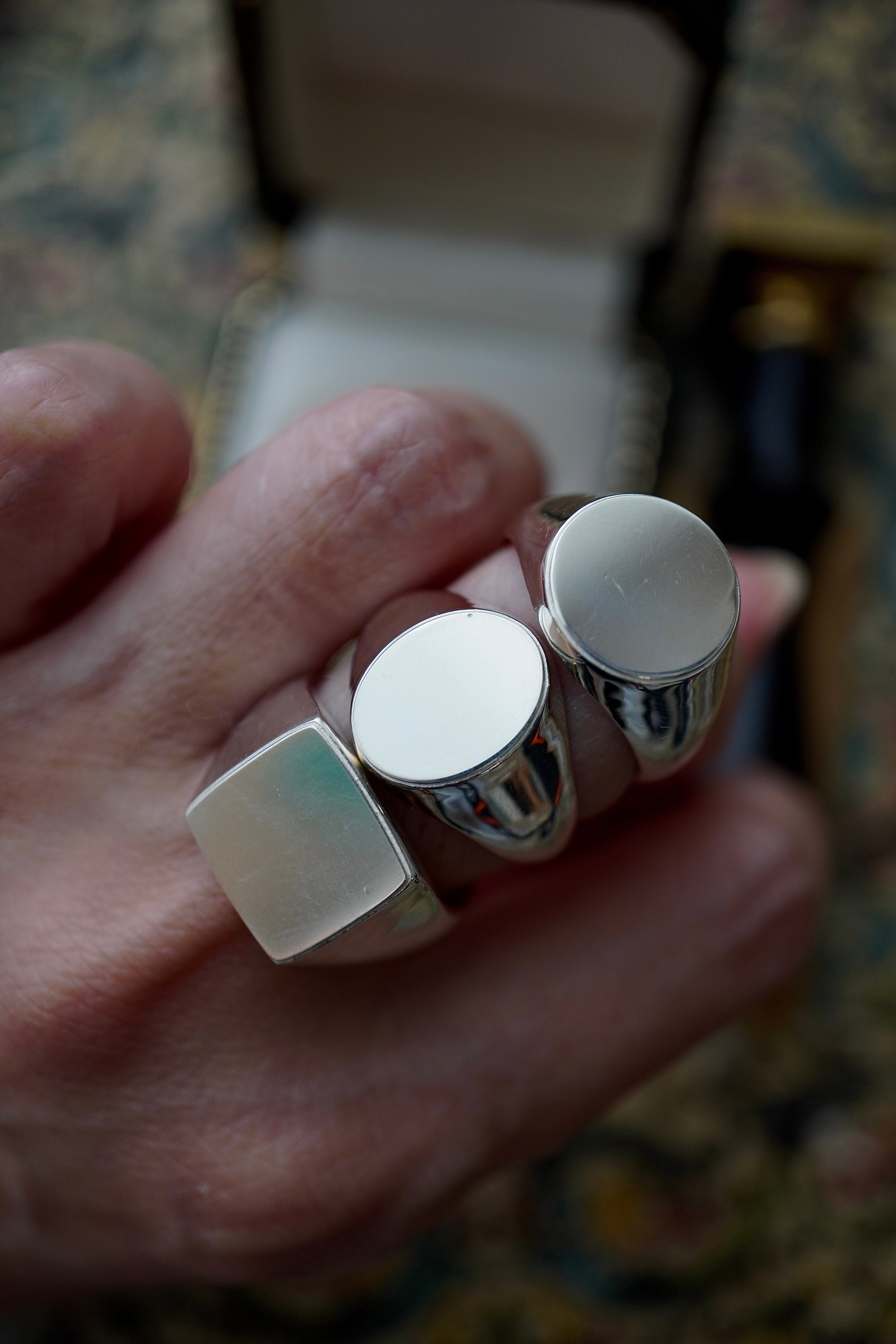 4614058D-8F0A-4009-8B43-