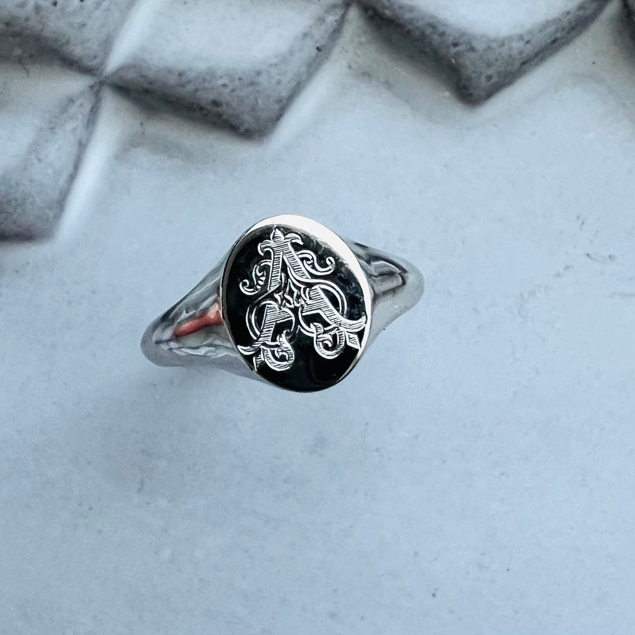 【SILVER】Small Oval Signet Ring
